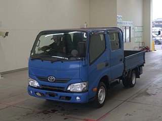 TOYOTA DYNA 2019