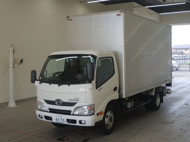 HINO DUTRO 2016