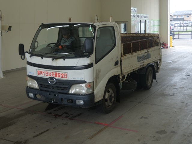 HINO DUTRO 2008