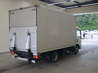 ISUZU ELF 2008