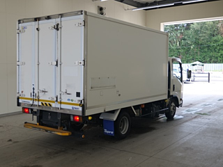 ISUZU ELF 2019