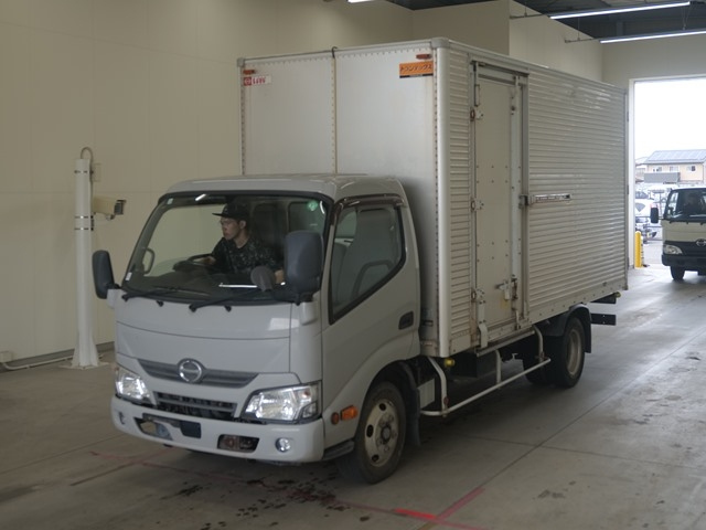 HINO DUTRO 2016