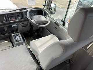 TOYOTA COASTER 2015