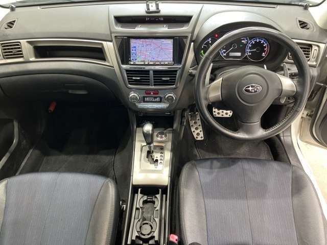 SUBARU EXIGA 2010