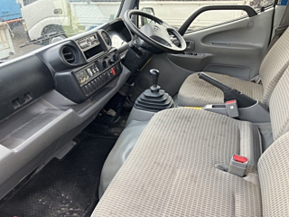 TOYOTA DYNA 2019