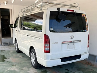 TOYOTA HIACE VAN 2012