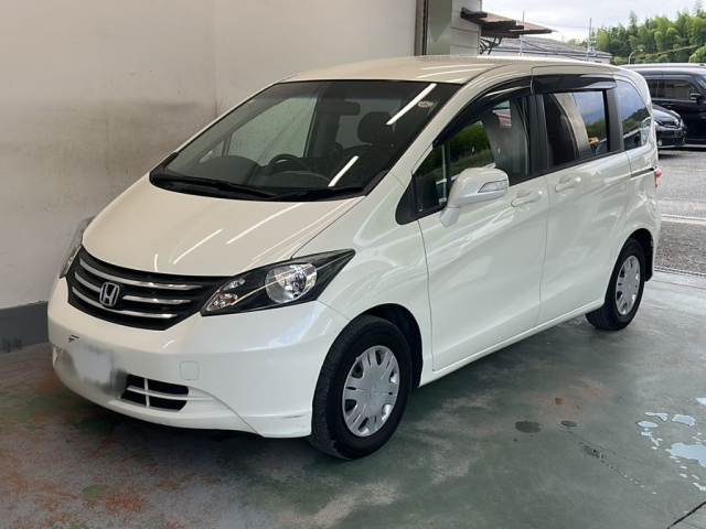 HONDA FREED 2011