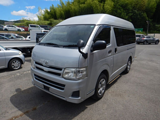 TOYOTA HIACE VAN 2013