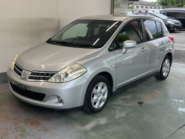 NISSAN TIIDA 2008