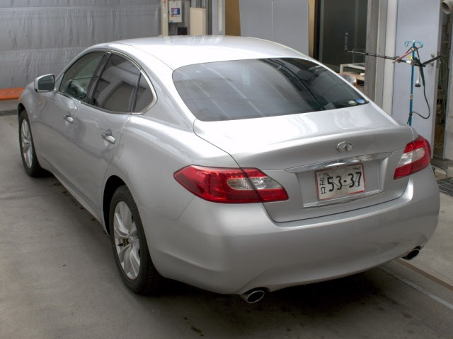 NISSAN FUGA 2012
