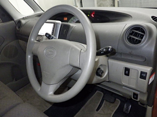 DAIHATSU TANTO 2010