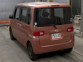 DAIHATSU TANTO 2010