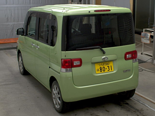 DAIHATSU TANTO 2011