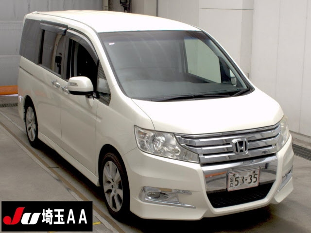 HONDA STEP WAGON 2011