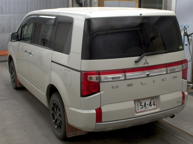 MITSUBISHI DELICA D5 2021