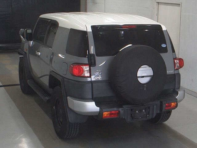 TOYOTA FJ CRUISER 2016