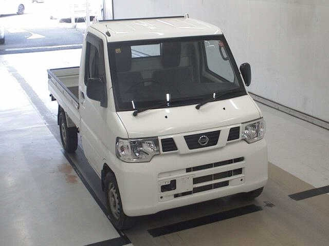 NISSAN CLIPPER TRUCK 2013