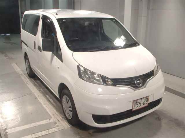 NISSAN NV200 2019