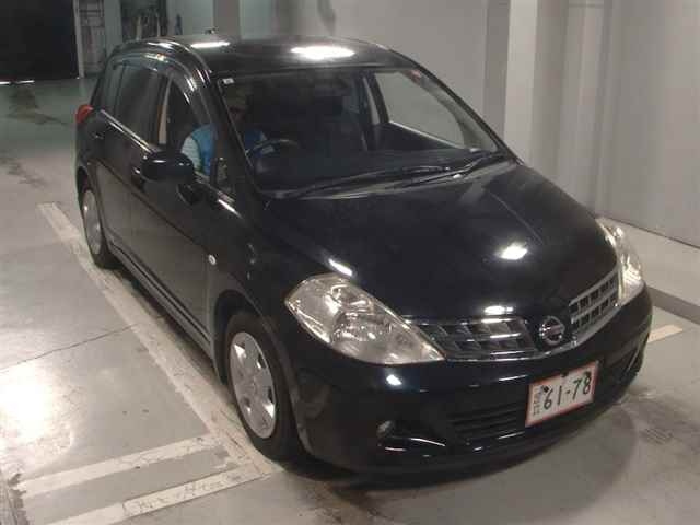NISSAN TIIDA 2011