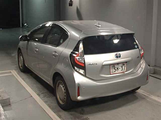 TOYOTA AQUA 2020