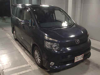 TOYOTA VOXY 2008