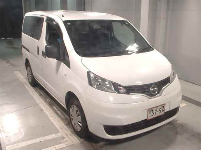 NISSAN NV200 2021