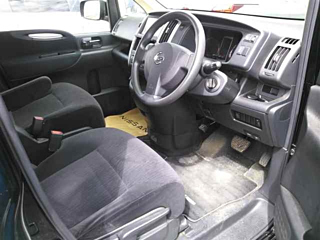 NISSAN SERENA 2010