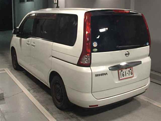 NISSAN SERENA 2010