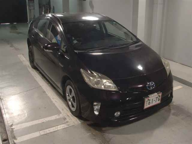 TOYOTA PRIUS 2013