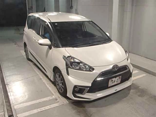 TOYOTA SIENTA 2017