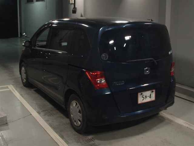 HONDA FREED 2010