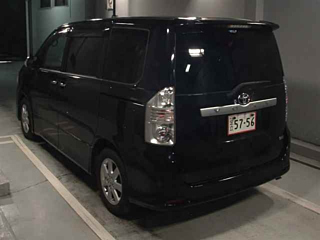 TOYOTA VOXY 2008