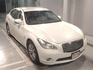 NISSAN FUGA 2013