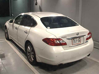 NISSAN FUGA 2013