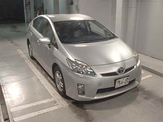 TOYOTA PRIUS 2011