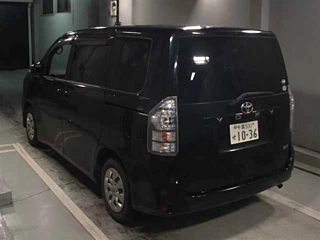 TOYOTA VOXY 2012
