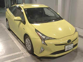 TOYOTA PRIUS 2016