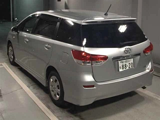 TOYOTA WISH 2011