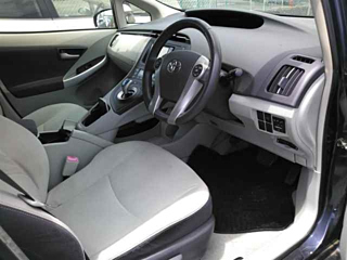TOYOTA PRIUS 2011