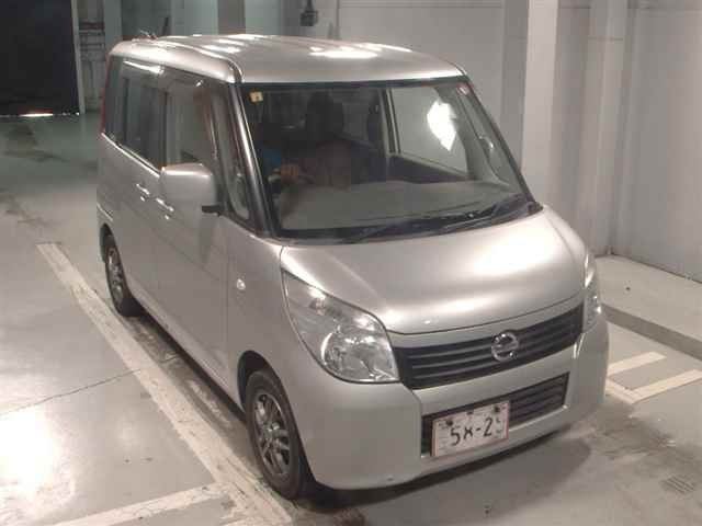 NISSAN ROOX 2012