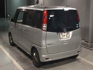 NISSAN ROOX 2012
