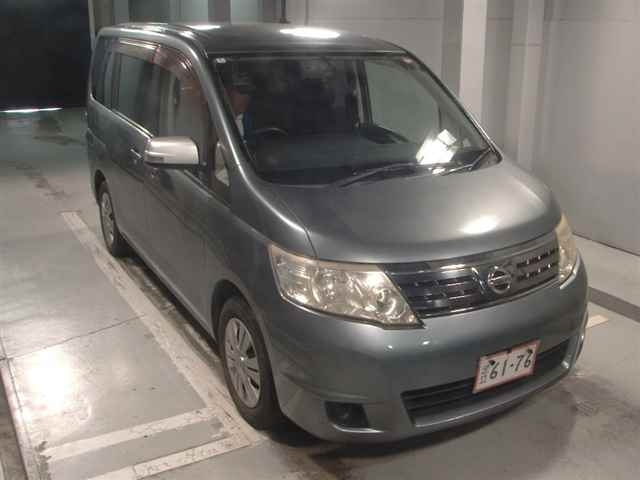 NISSAN SERENA 2010
