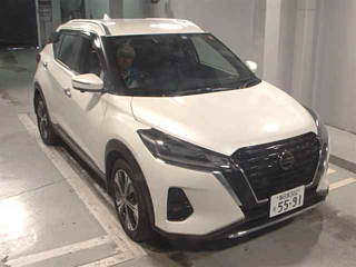 NISSAN KIX 2021