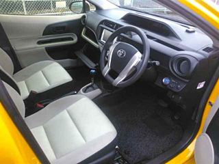 TOYOTA AQUA 2013