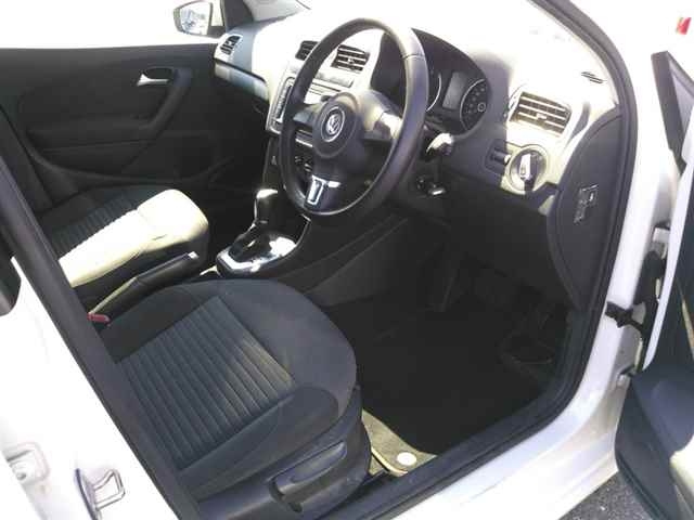 VOLKSWAGEN POLO 2014