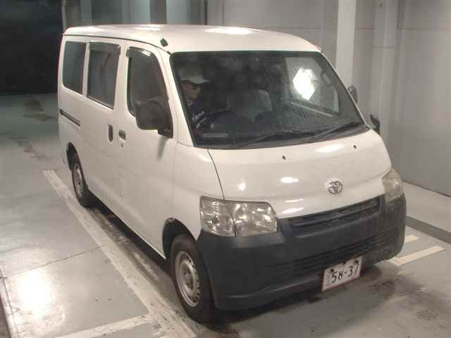 TOYOTA TOWN ACE VAN 2017
