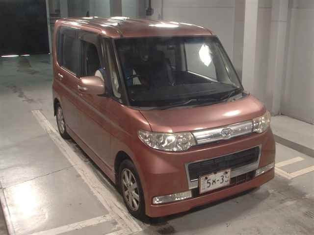 DAIHATSU TANTO 2010