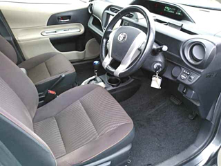 TOYOTA AQUA 2012