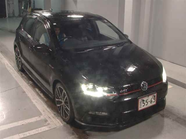 VOLKSWAGEN POLO 2015