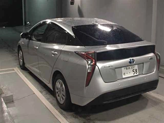 TOYOTA PRIUS 2018
